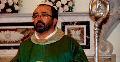 Padre Tonino Zoccano parroco a Peschici