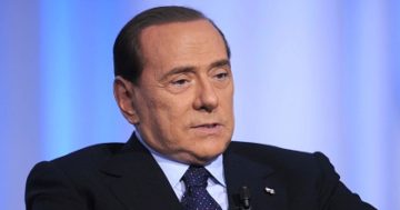 Silvio Berlusconi in visita da Padre Pio