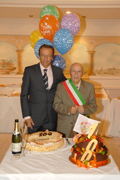 Tanti auguri a Giovanni Natale!