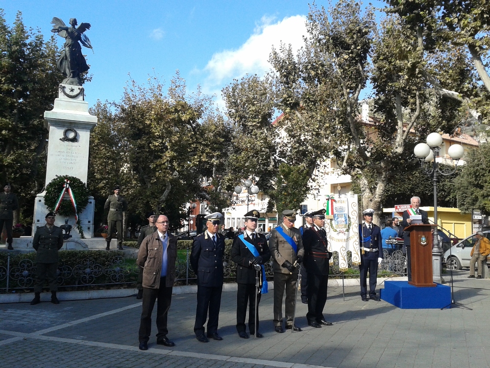 Celebrata la festa del 4 novembre