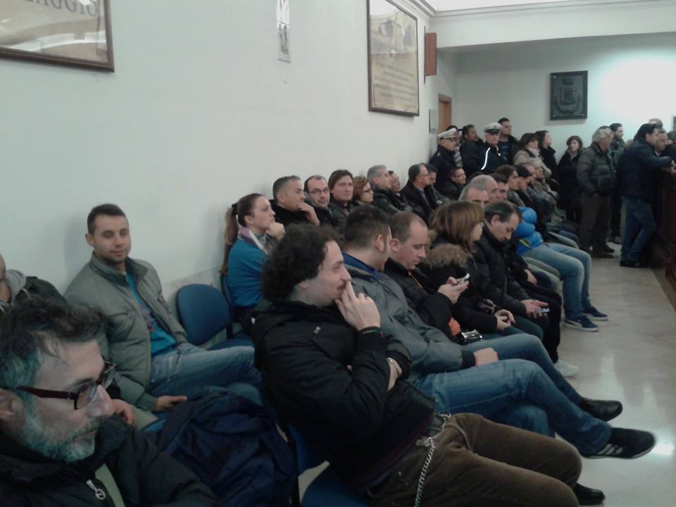 Question Time infuocata. Il Sindaco: “Legge indegna, ma va rispettata. La Tares va pagata”.