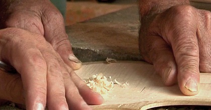 Corso di liuteria per costruire la chitarra battente del Gargano