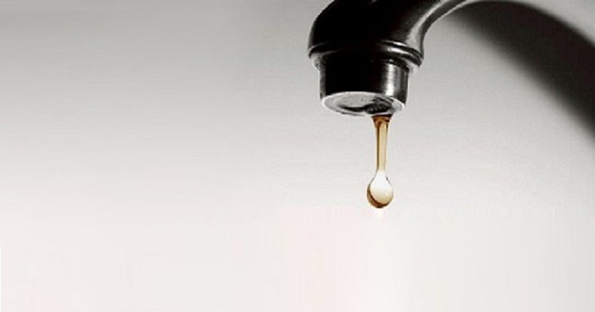Acqua marrone dai rubinetti: ignorato avviso di Acquedotto Pugliese