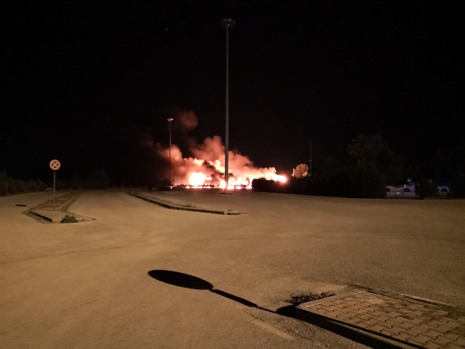 Incendio al Centro Comunale Raccolta Rifiuti