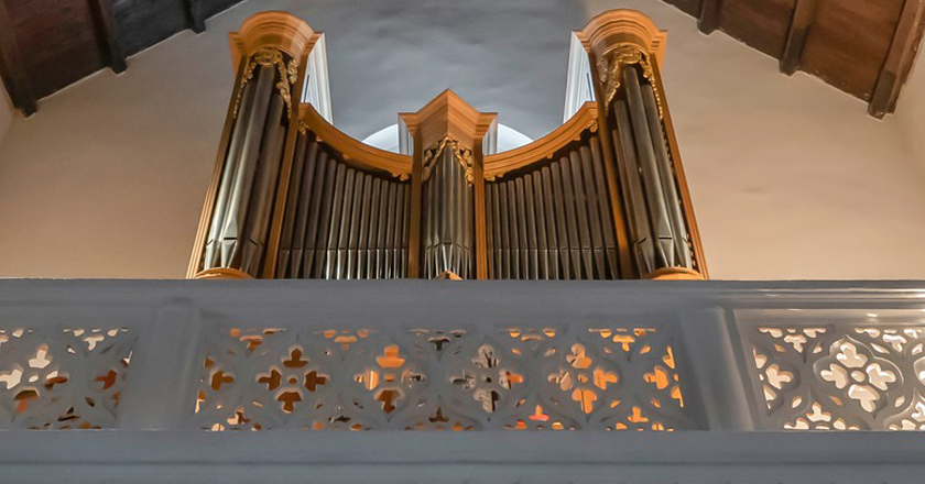 “L’organo tra culto e corte”
