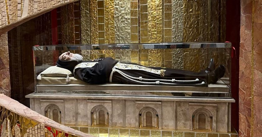 Traslato il corpo di San Pio