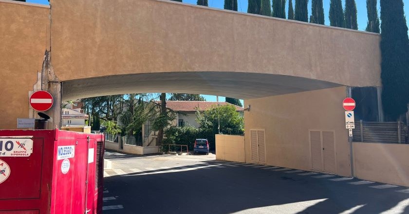 Via San Luigi Gonzaga, il pericolo a due passi dal Santuario