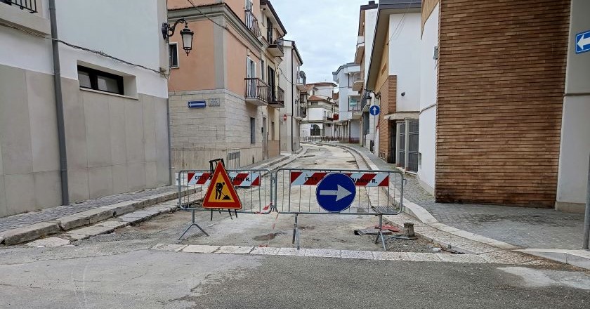 Lavori su Corso Nazionale, i cittadini chiedono la riapertura